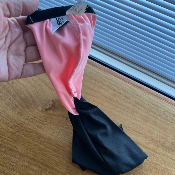 Vintage 1980’s/ 90’s  Black and Pink Bikini Cole of California - Picture 6 of 12